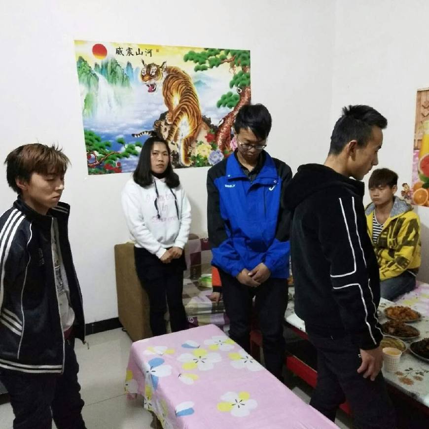  傳銷窩點的女人們