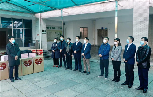 綠之韻胡國安出席長沙市工商聯(lián)、長沙市光彩事業(yè)基金會抗疫愛心捐贈儀式